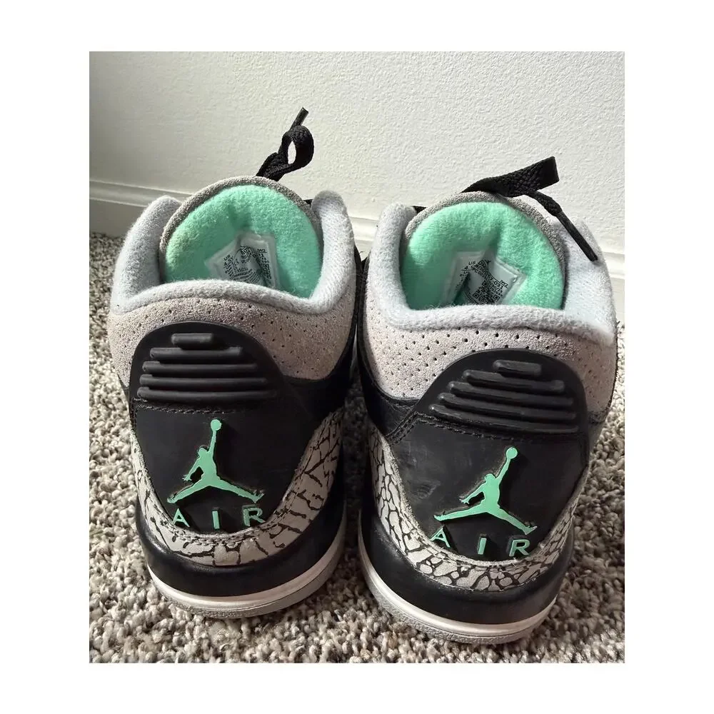Nike Air Jordan 3 Retro 